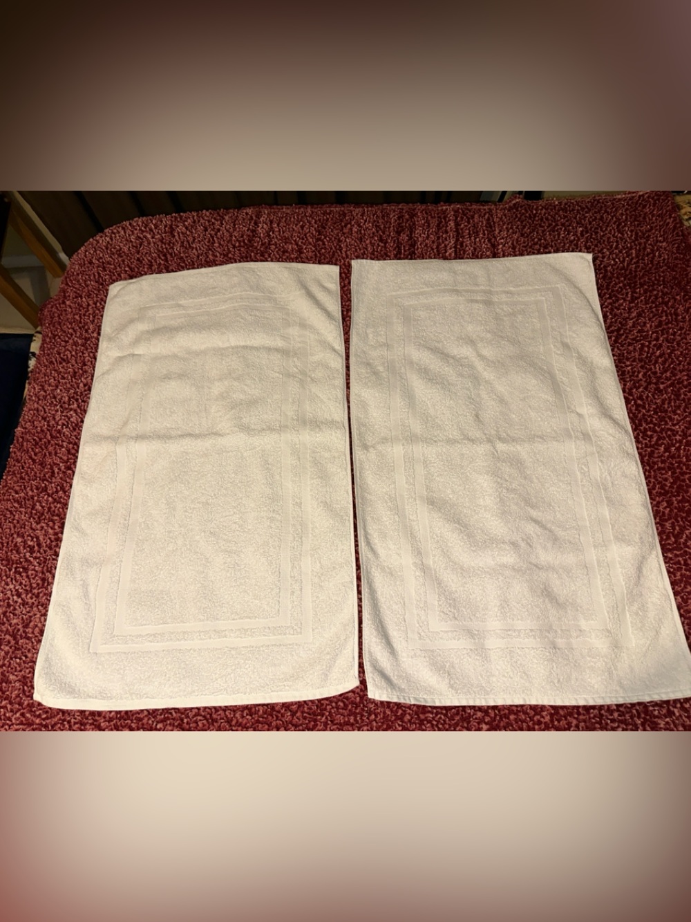 White 100% Cotton Hotel-Style Banded Bath Mat / Bathroom Floor Towels (19" x 33"